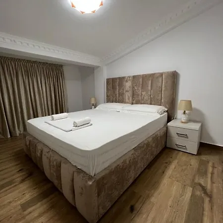 Apartamento House Center 3