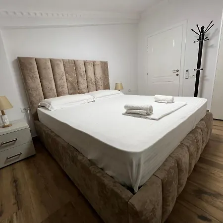 Appartement House Center 3