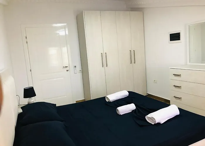 House Center 3 * 爱尔巴桑